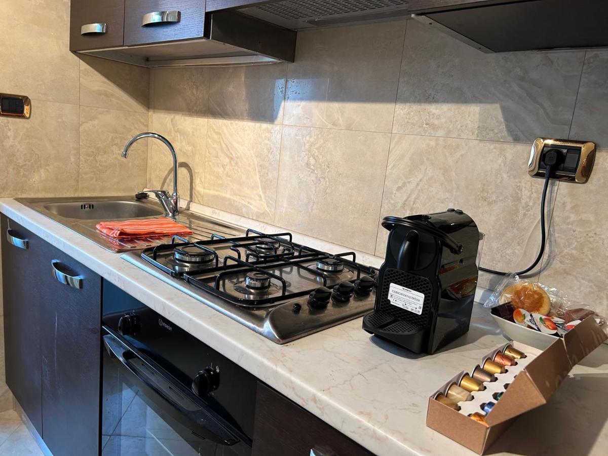 Carpegna Luxury Apt With Terrace Рим Екстериор снимка