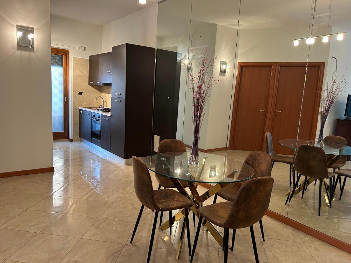 Carpegna Luxury Apt With Terrace Рим Екстериор снимка